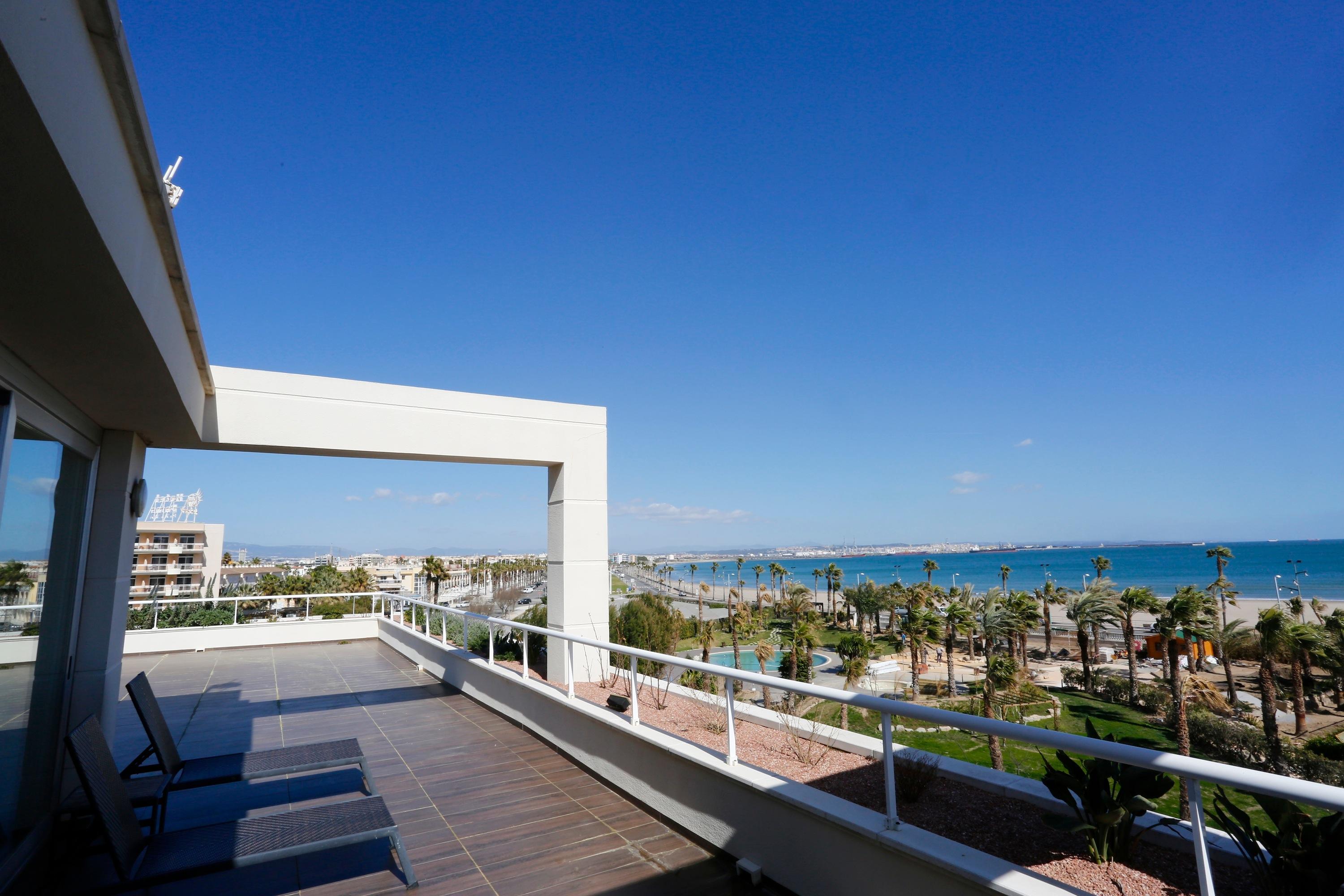 Gran Palas Hotel - Spa Incluido La Pineda Exterior photo View of the Mediterranean from the hotel