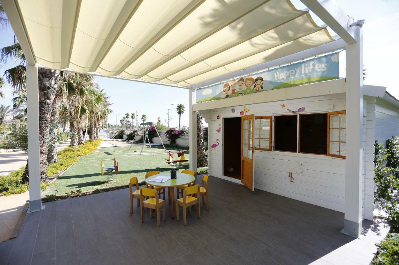 Gran Palas Hotel - Spa Incluido La Pineda Exterior photo The school's playground